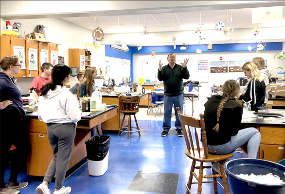 THE STOCKTON HIGH SCHOOL ANATOMY CLASS had a special visitor a few weeks ago when Mike Lawson of Missouri (pictured center) presented an impressive DNA transformation project to the students. (Courtesy Photo)